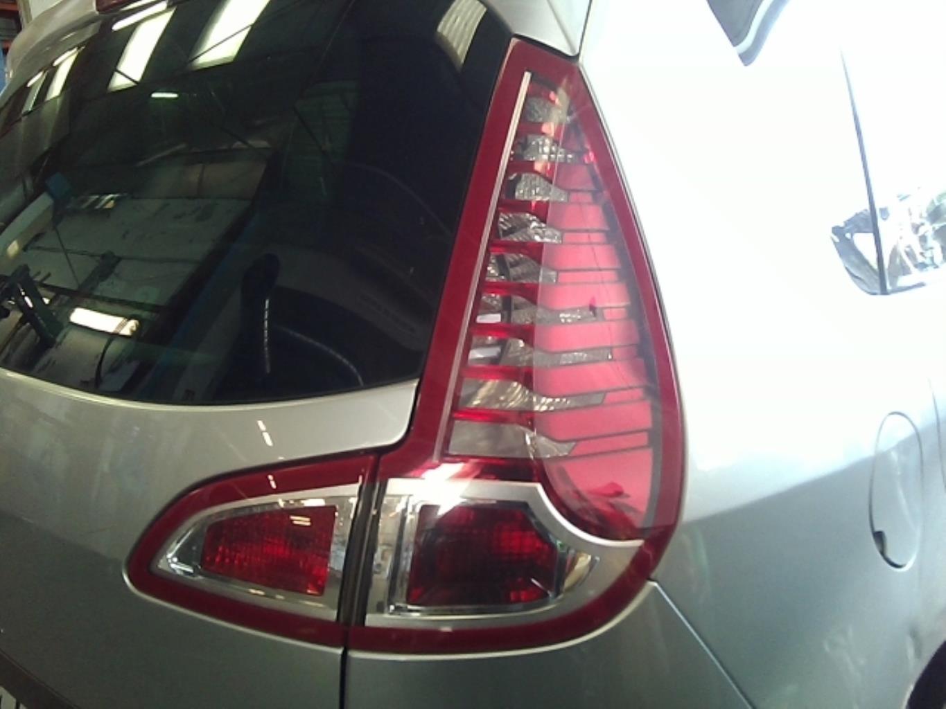 Fanale posteriore principale destro (luci) RENAULT SCENIC 3 PHASE 1 Diésel - 1