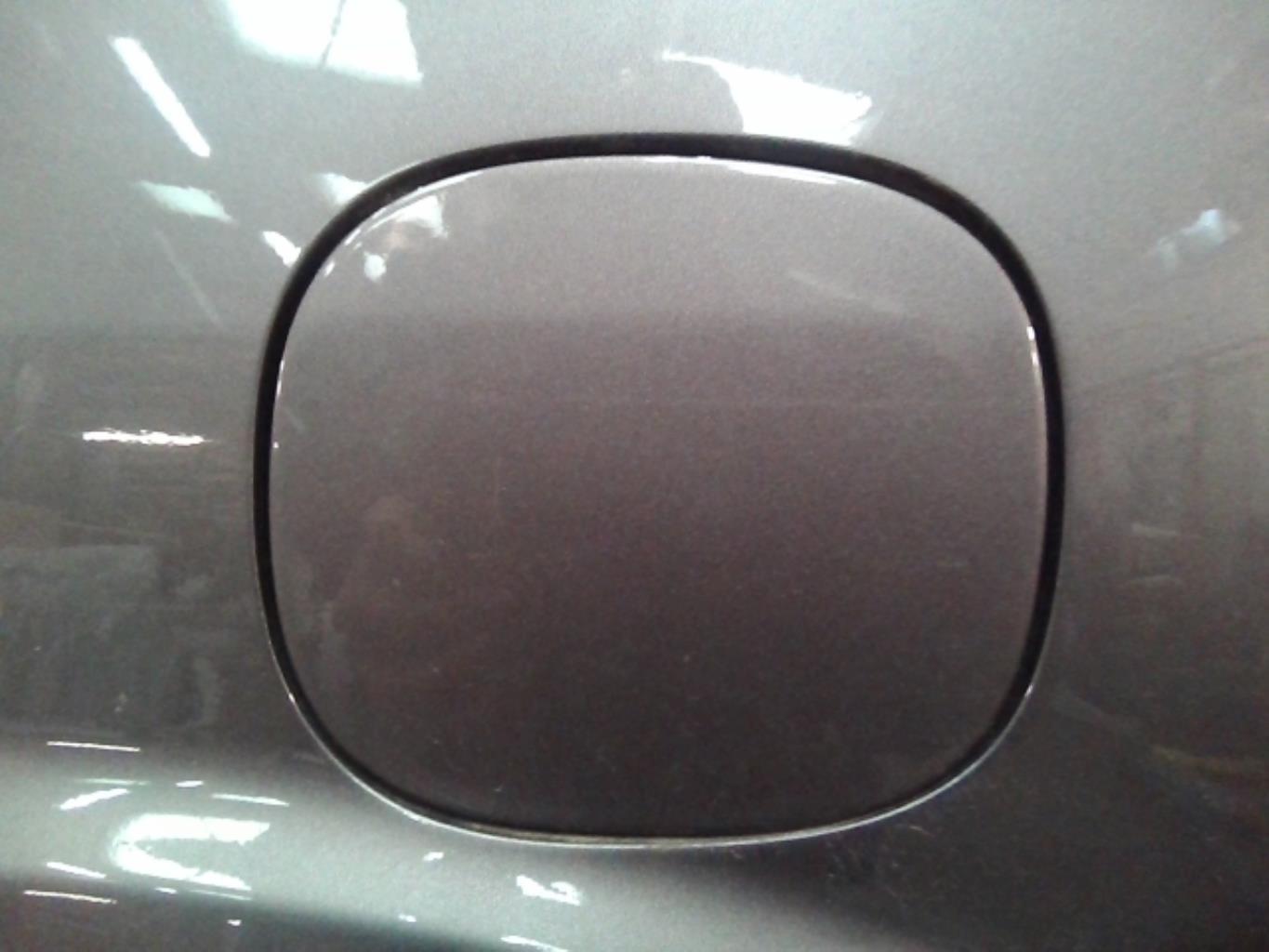 Trappe d'essence PEUGEOT 4007 Diesel - 1