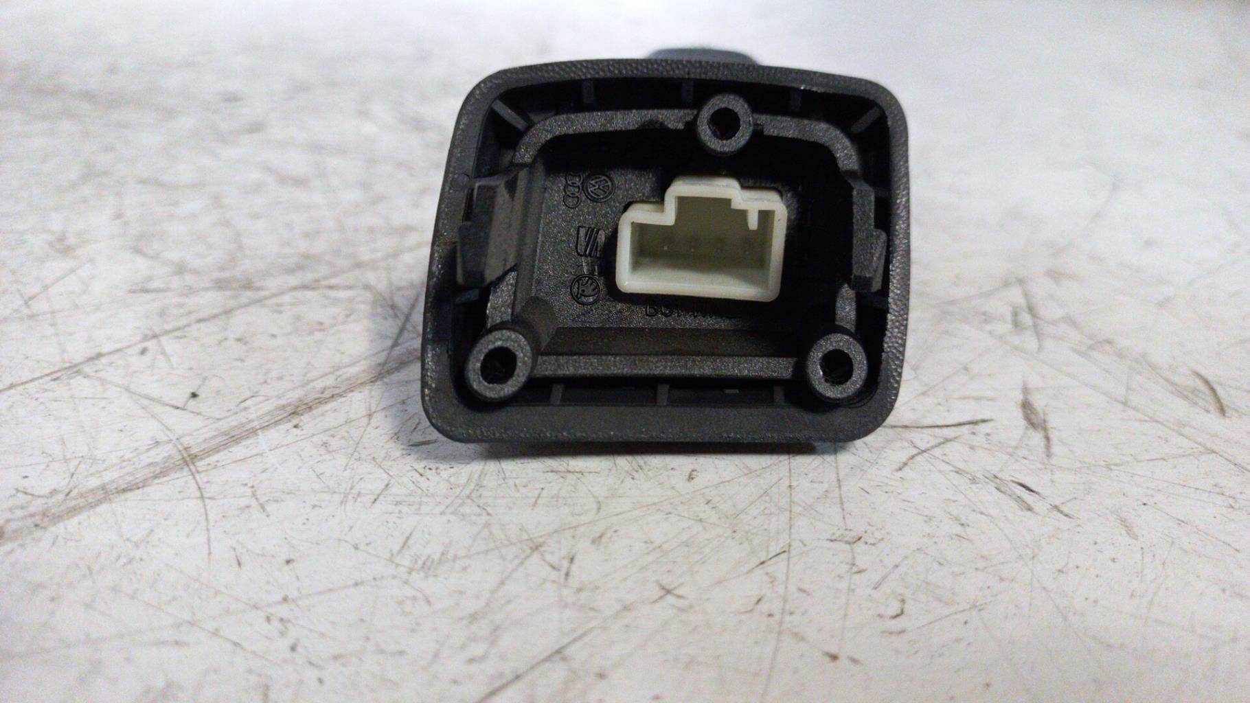 Commande autoradio SEAT IBIZA 4 PHASE 1 Diesel - 1