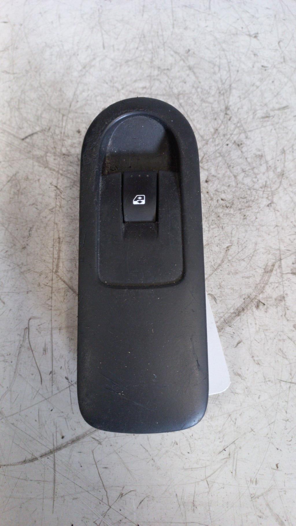 Interruttore lavacristalli anteriore destro RENAULT GRAND SCENIC 2 PHASE 1 Diésel - 1