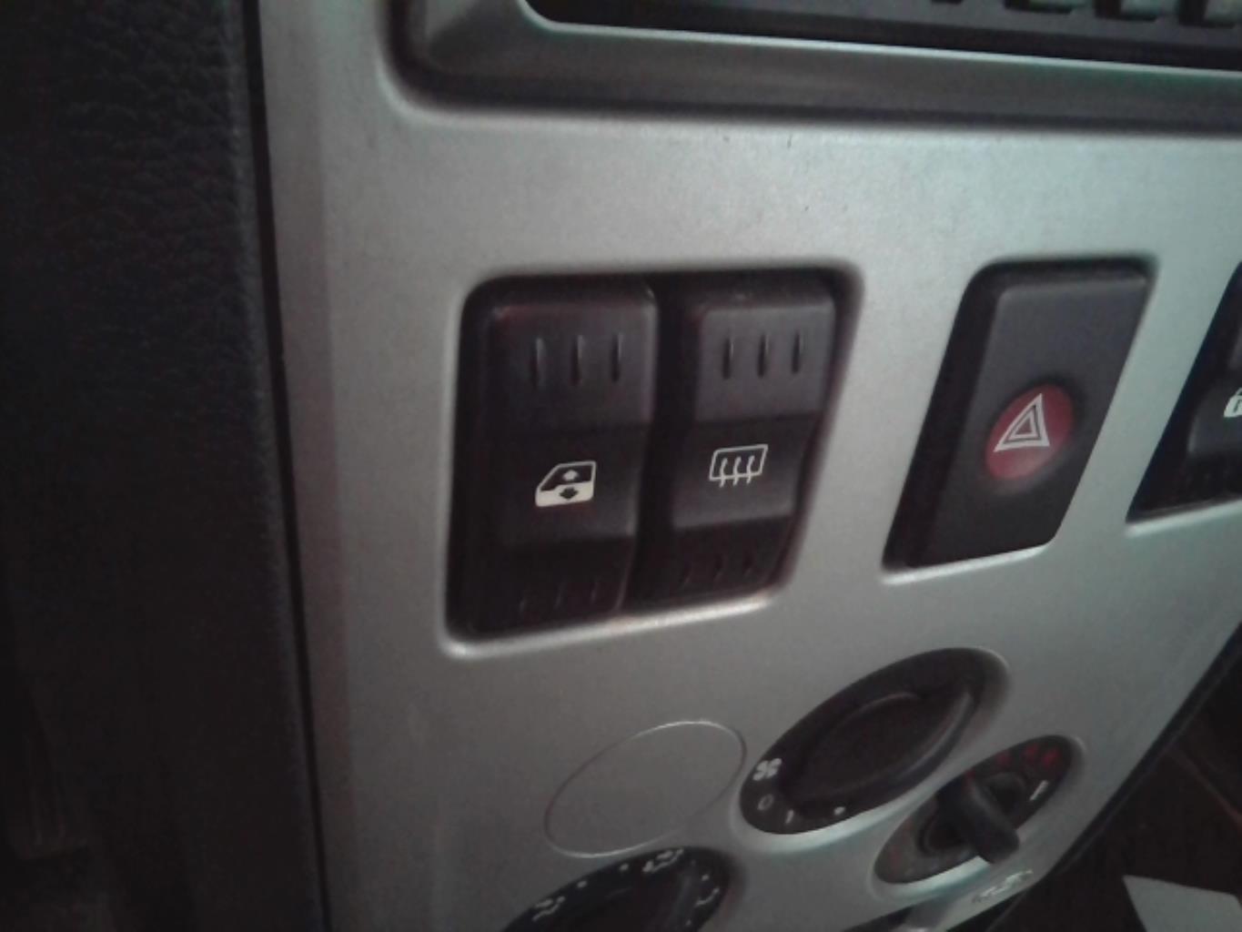 Interruttore lavacristalli anteriore sinistro DACIA LOGAN MCV 1 PHASE 1 BREAK Diésel - 1