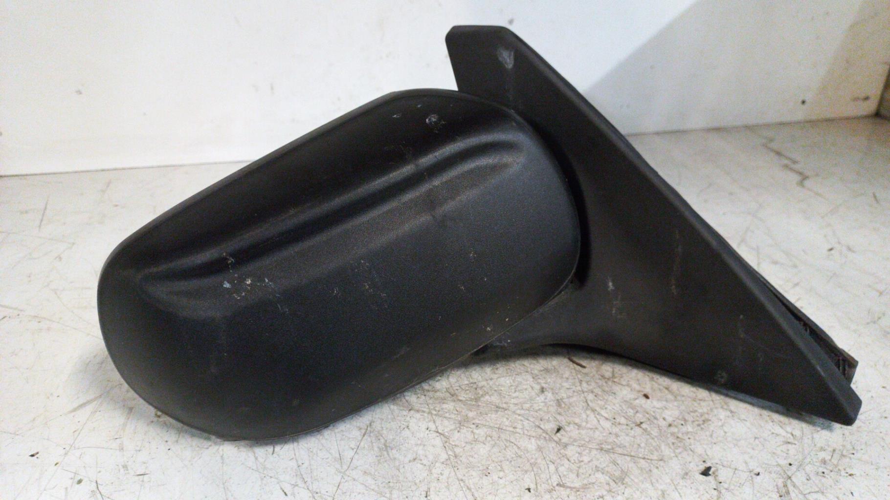 Retrovisor derecho MAZDA 323 6 Gasolina - 1