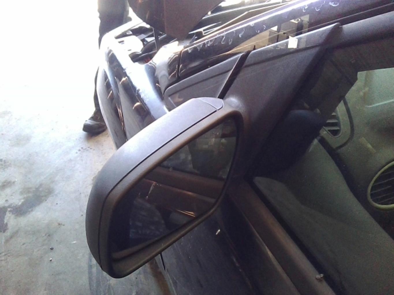 Retrovisor izquierdo FORD FOCUS 2 PHASE 1  - 1