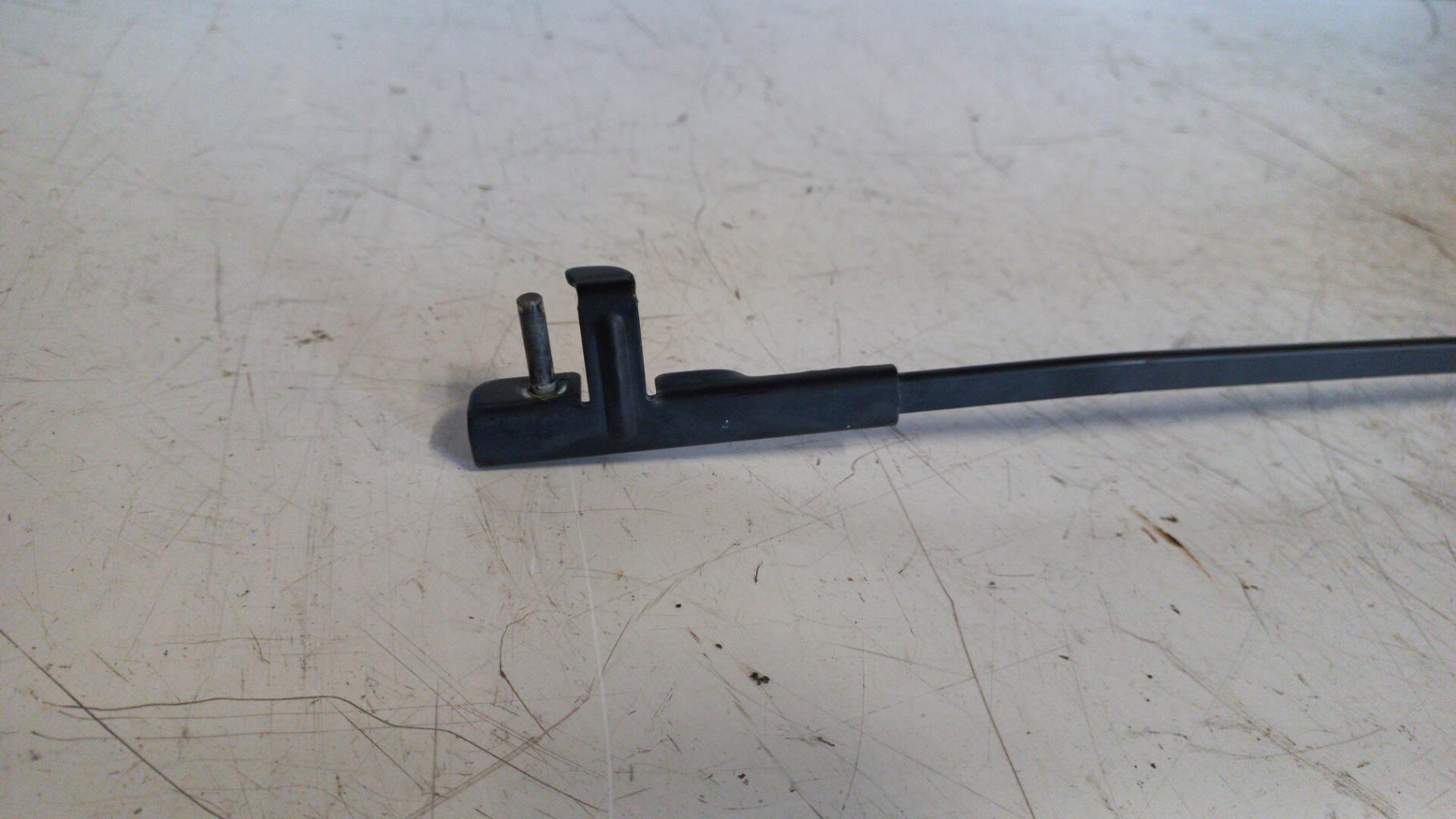 Braccio tergicristallo anteriore sinistro FORD FOCUS 2 PHASE 2 Diésel - 1