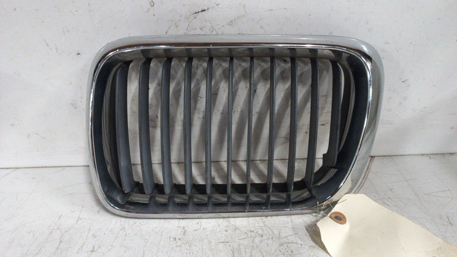 Calandre gauche BMW SERIE 3 E36 COUPE Essence - 1