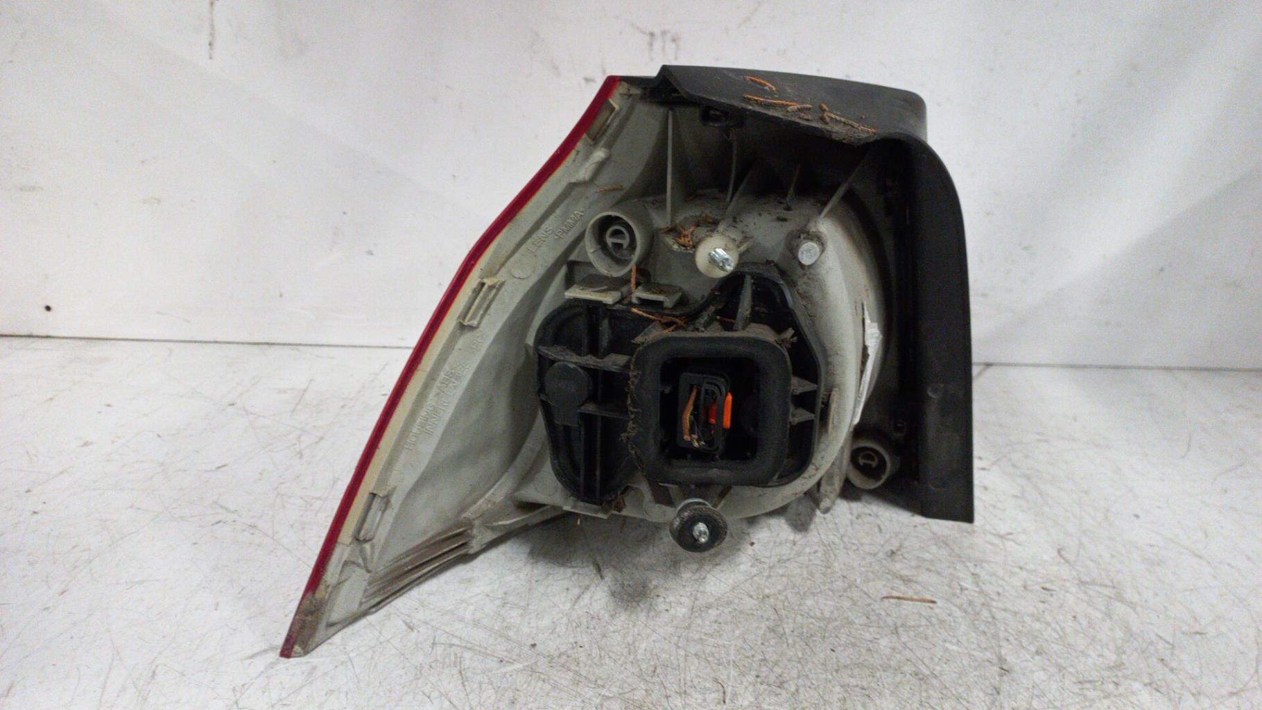 Fanale posteriore principale destro (luci) VOLKSWAGEN GOLF 5 Diésel - 1