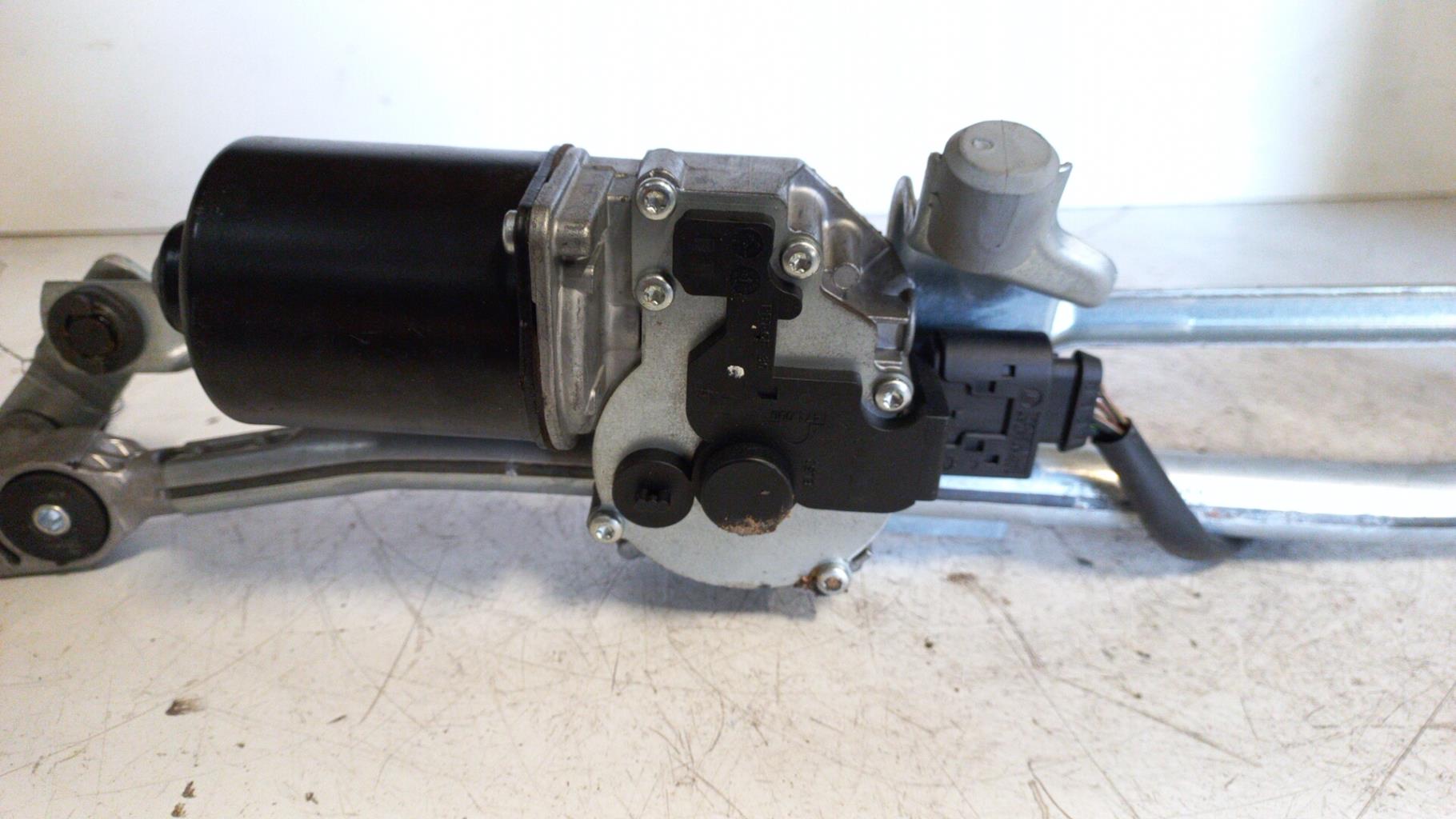Motore tergicristallo anteriore BMW SERIE 1 E87 PHASE 2 Diésel - 1