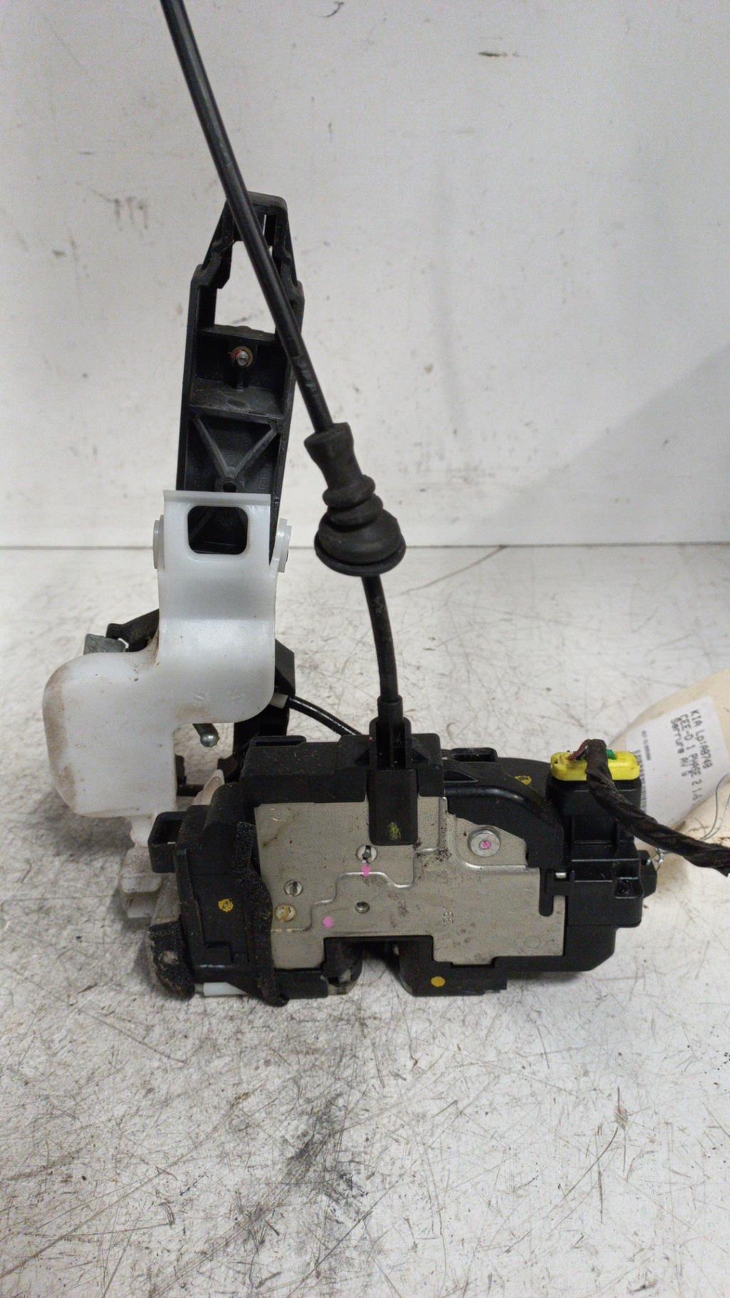 Serrure avant gauche KIA CEE-D 1 PHASE 2 Diesel - 1