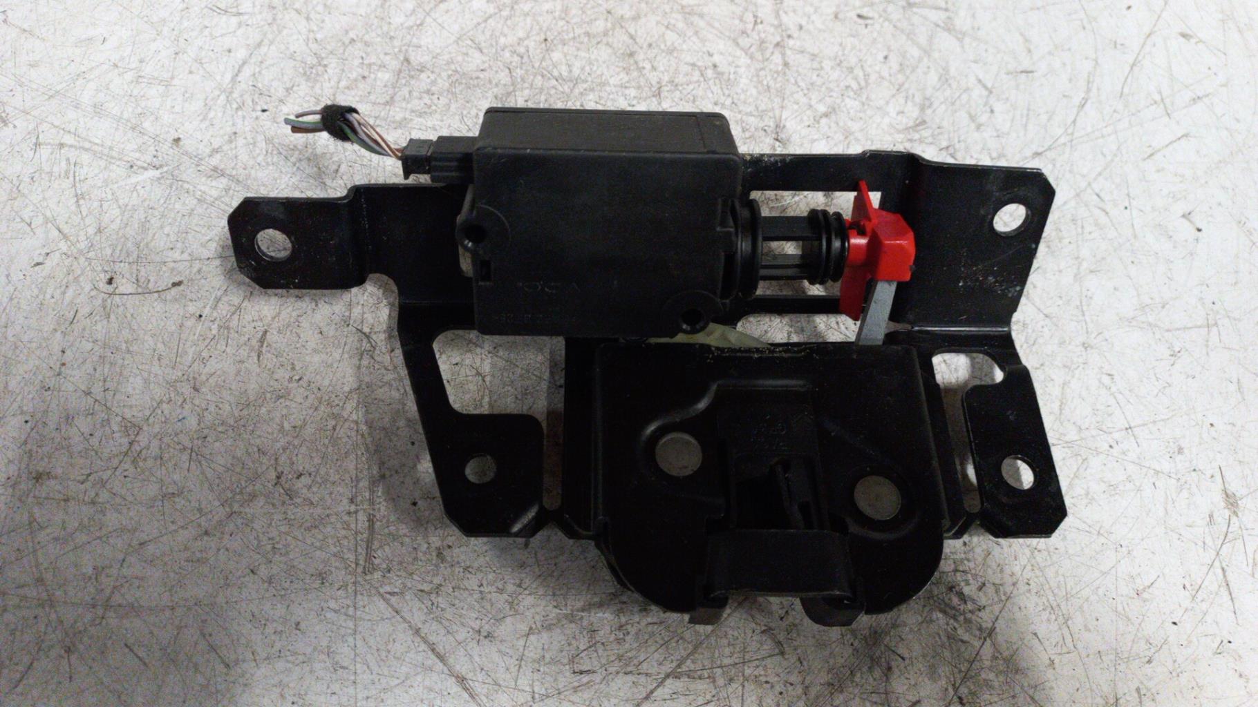 Serratura portellone posteriore BMW X3 E83 PHASE 2 Diésel - 1