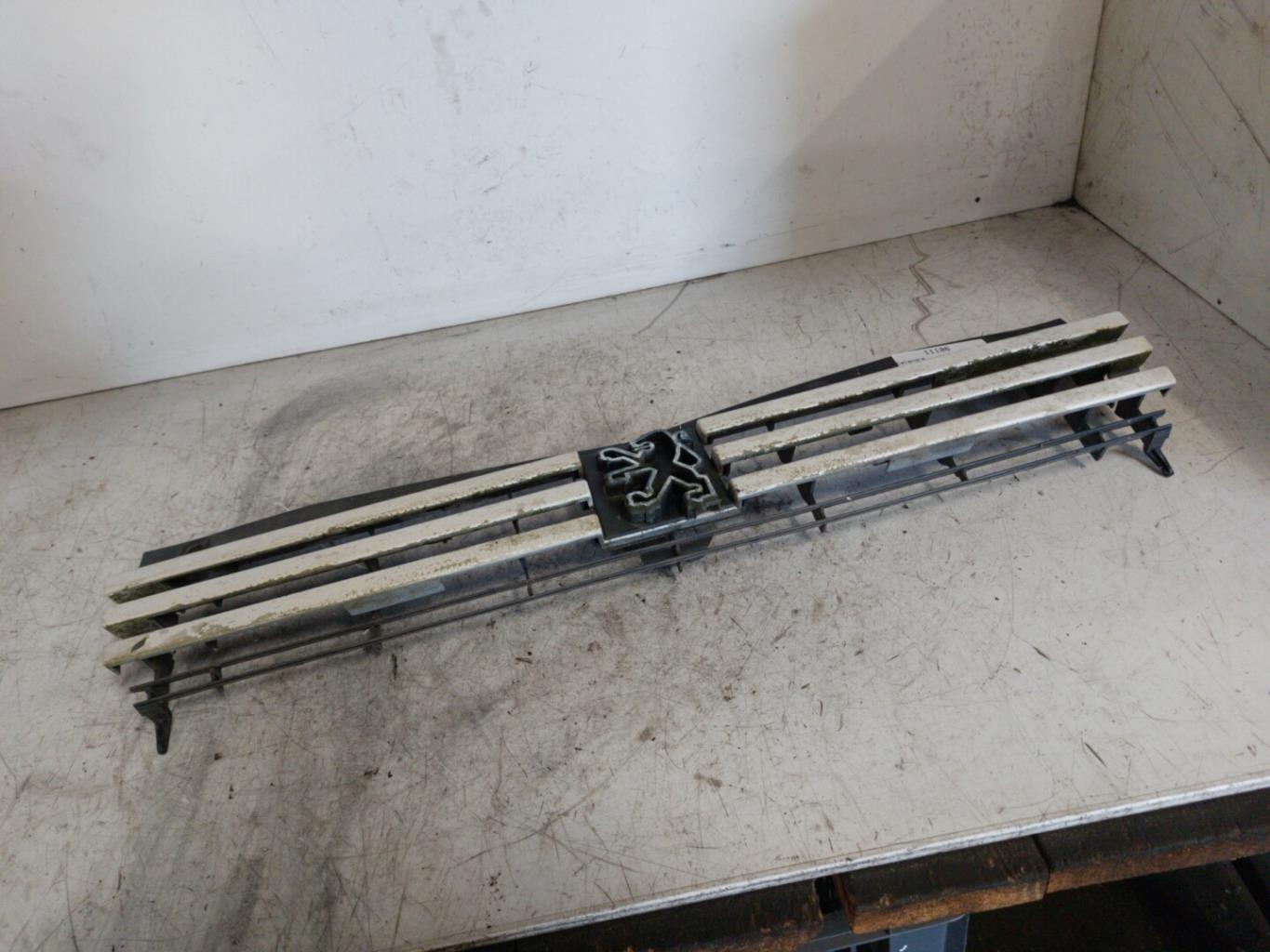 Calandre PEUGEOT 205 PHASE 1 Diesel - 1