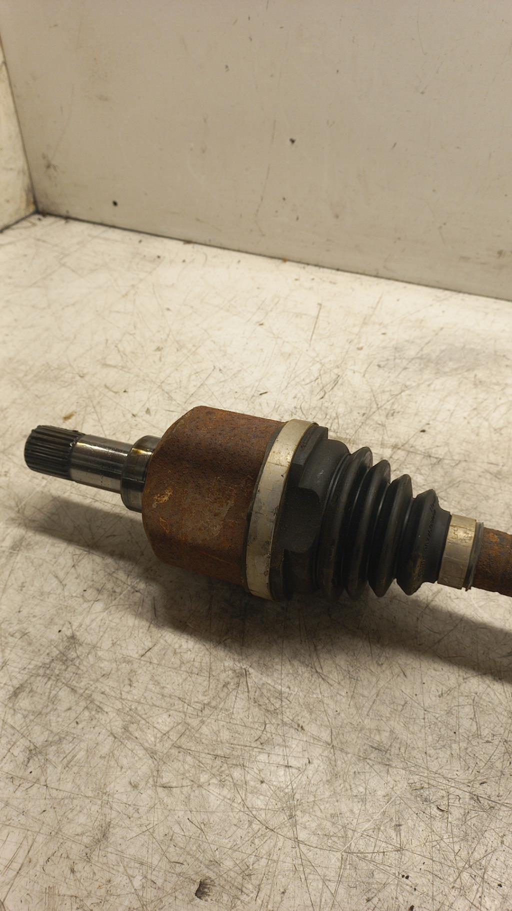 Giunto cardanico albero di trasmissione sinistro PEUGEOT 308 2 SW PHASE 1 BREAK Gasolina - 1