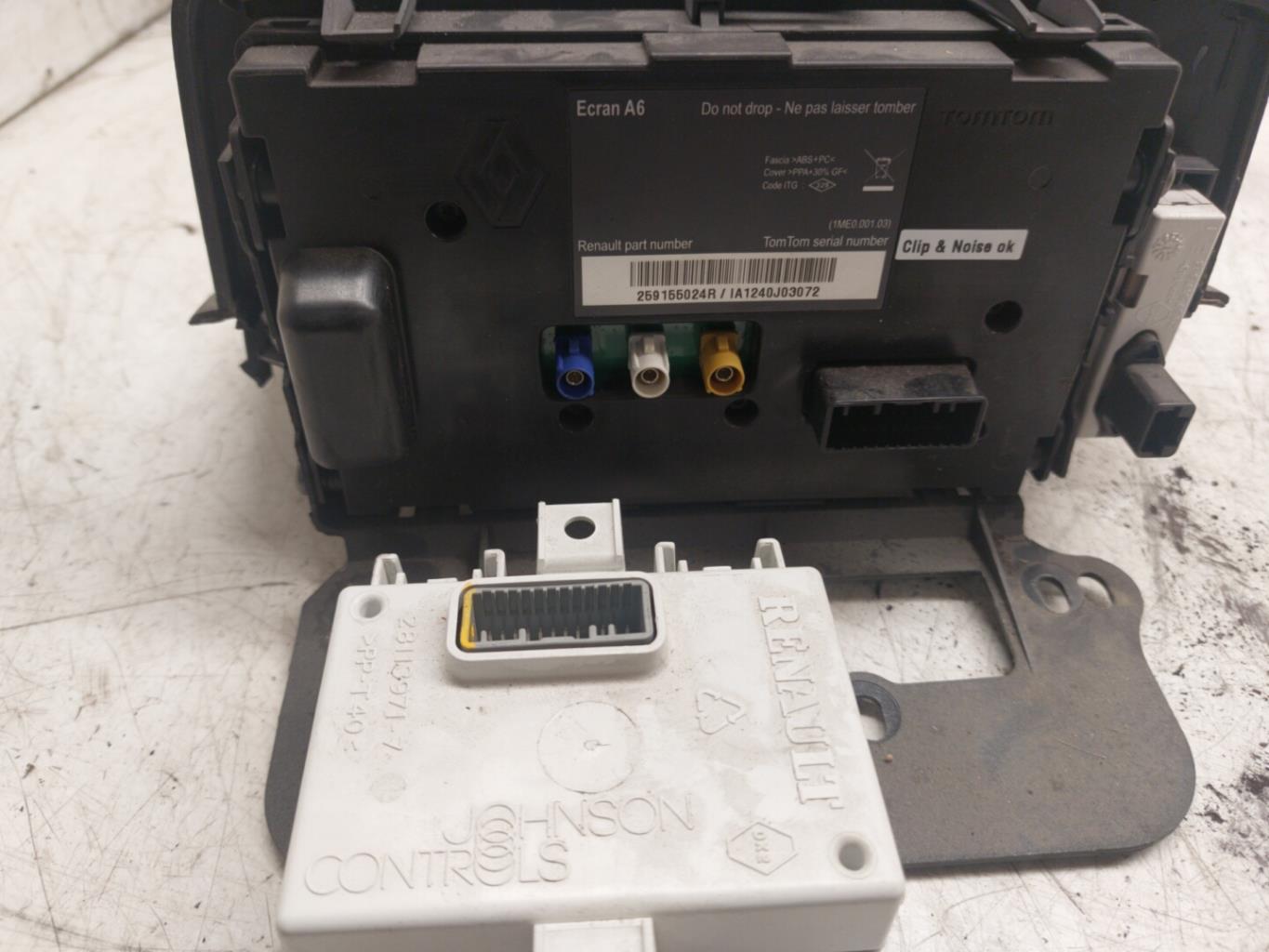 Ecran GPS RENAULT CLIO 3 PHASE 2 Diesel - 1