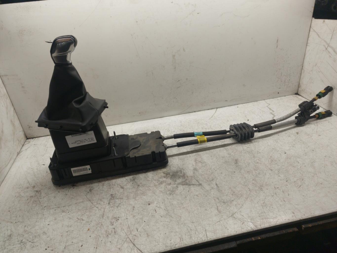 Levier de vitesses PEUGEOT 308 2 SW PHASE 1 BREAK Essence - 1