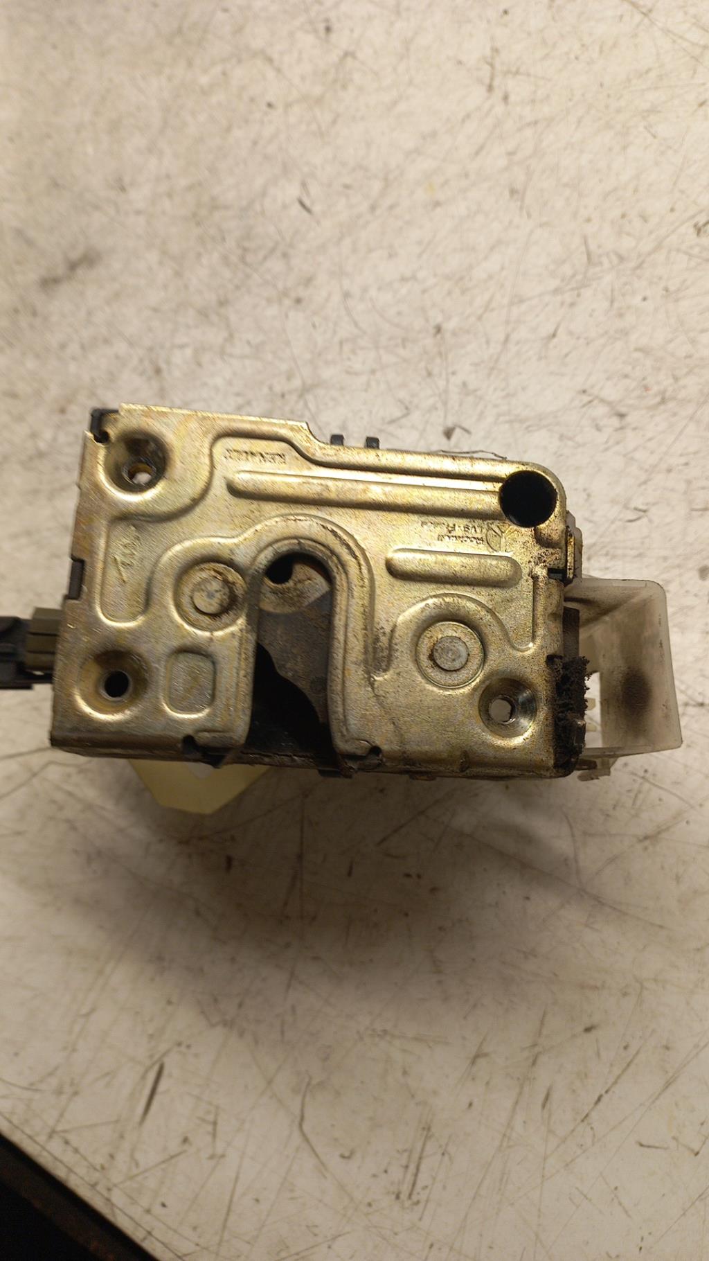 Serratura posteriore sinistra RENAULT CLIO 2 PHASE 1 Gasolina - 1