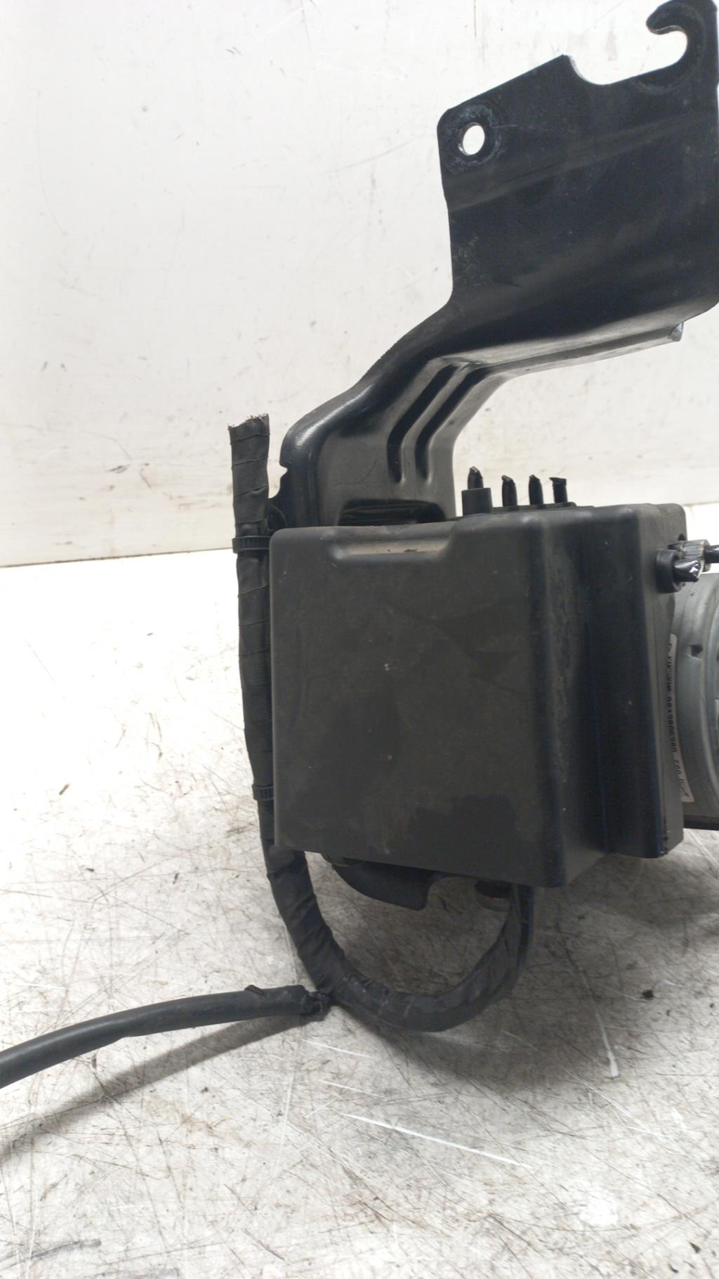 Blocco ABS (antibloccaggio freni) PEUGEOT 208 1 PHASE 1 Gasolina - 1