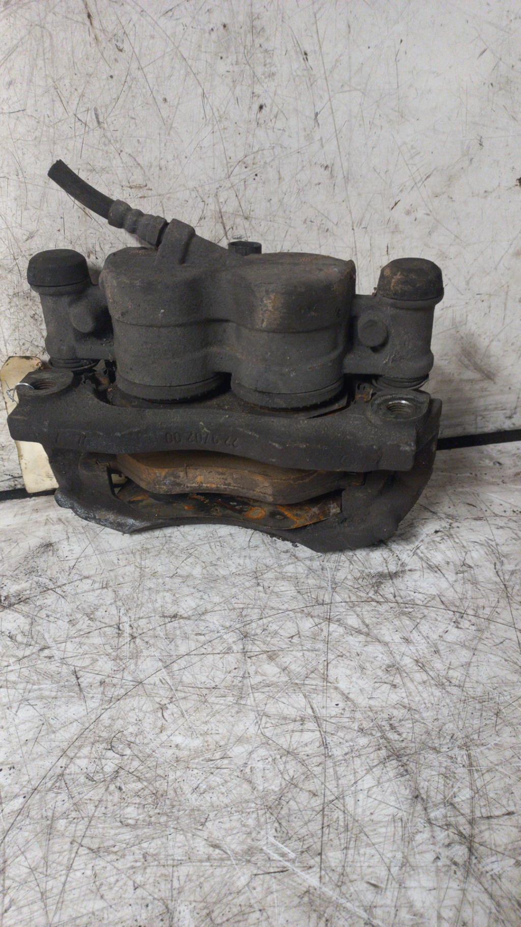 Pinza freni anteriore destra IVECO DAILY 4 PHASE 2 Diésel - 1