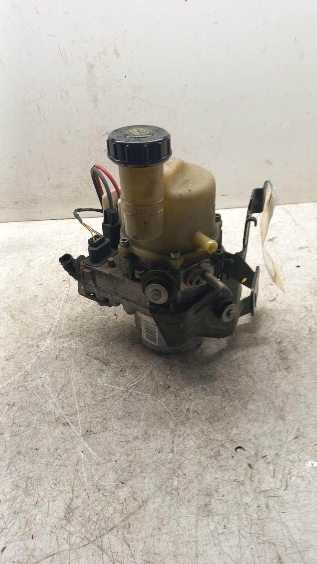 Pompe de direction DACIA SANDERO 2 PHASE 1 Diesel - 1