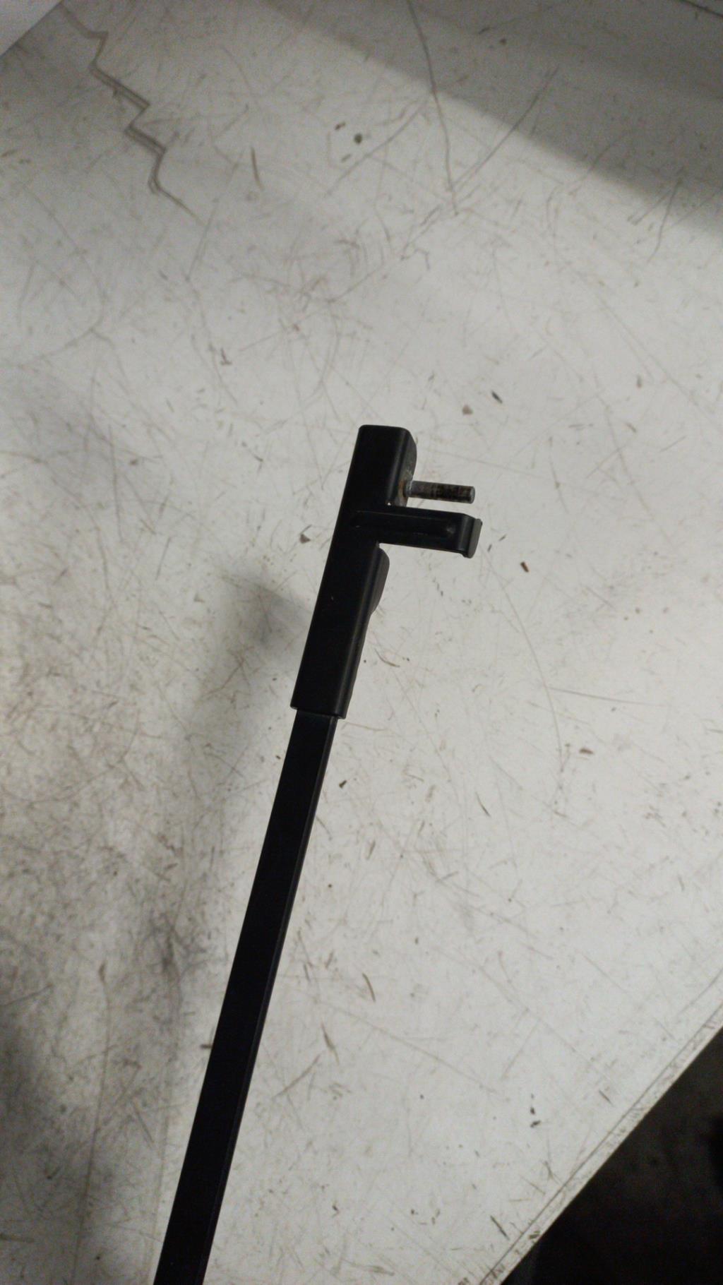 Braccio tergicristallo anteriore destro PEUGEOT 407 COUPE Diésel - 1