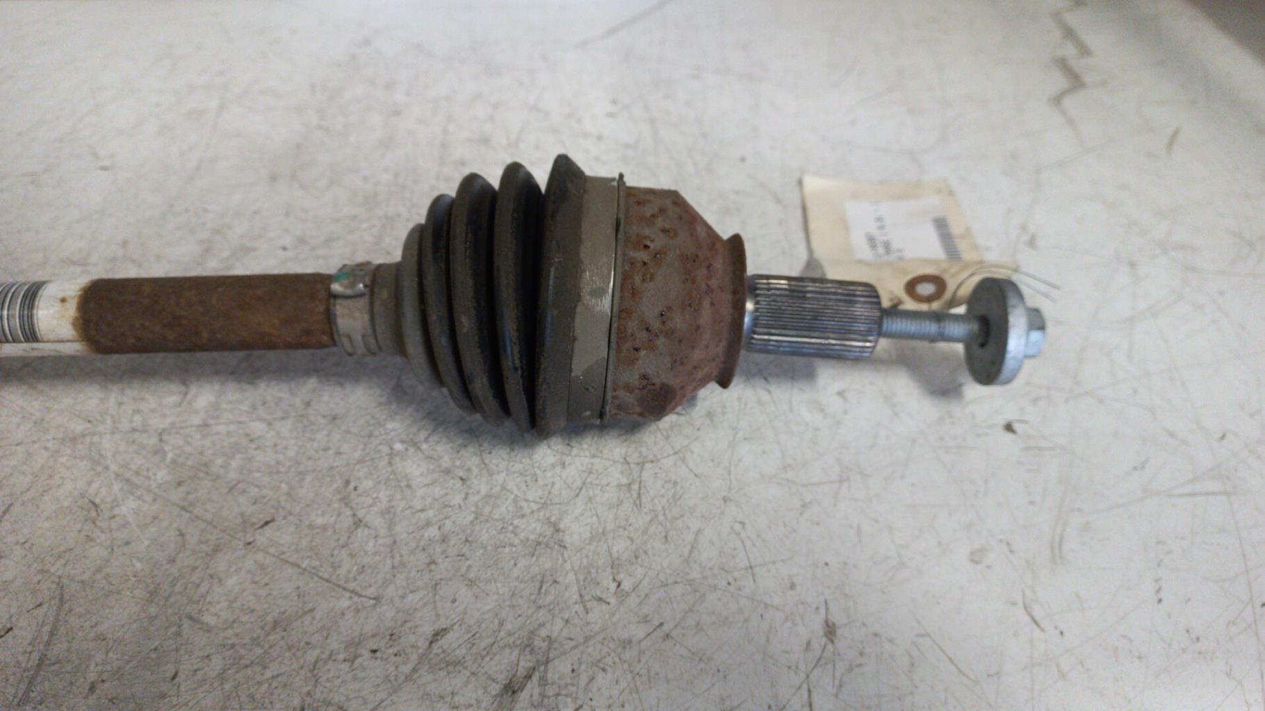 Giunto cardanico posteriore sinistro (trasmissione) RENAULT TWINGO 3 PHASE 1 Gasolina - 1