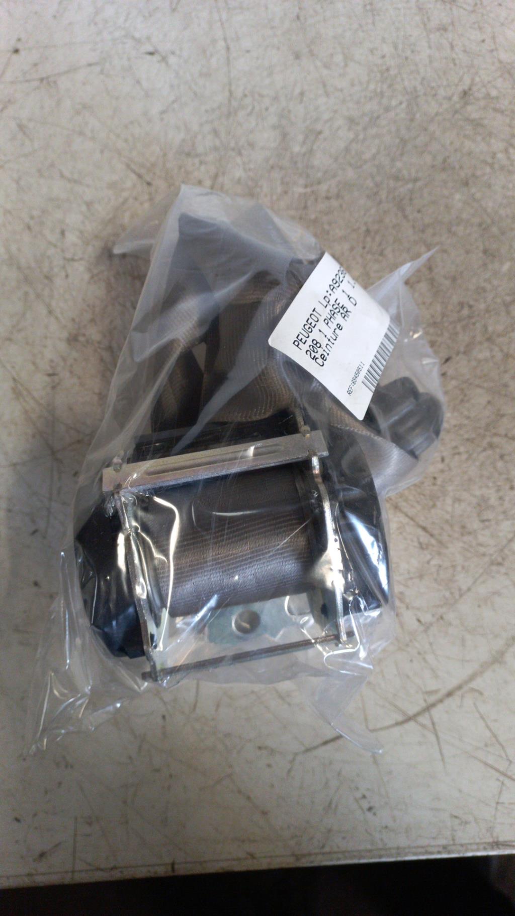 Cintura di sicurezza posteriore destra PEUGEOT 208 1 PHASE 1 Diésel - 1