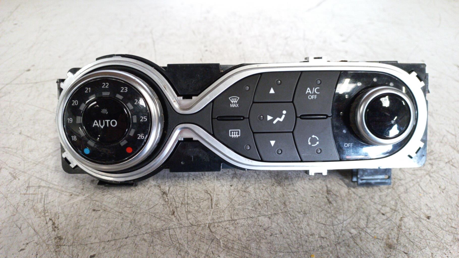 Commande chauffage RENAULT TWINGO 3 PHASE 1 Essence - 1