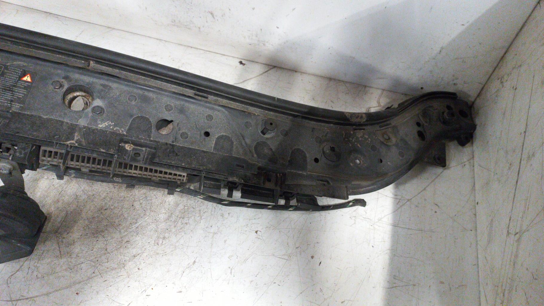 Face avant RENAULT MEGANE 2 PHASE 2 Diesel - 1