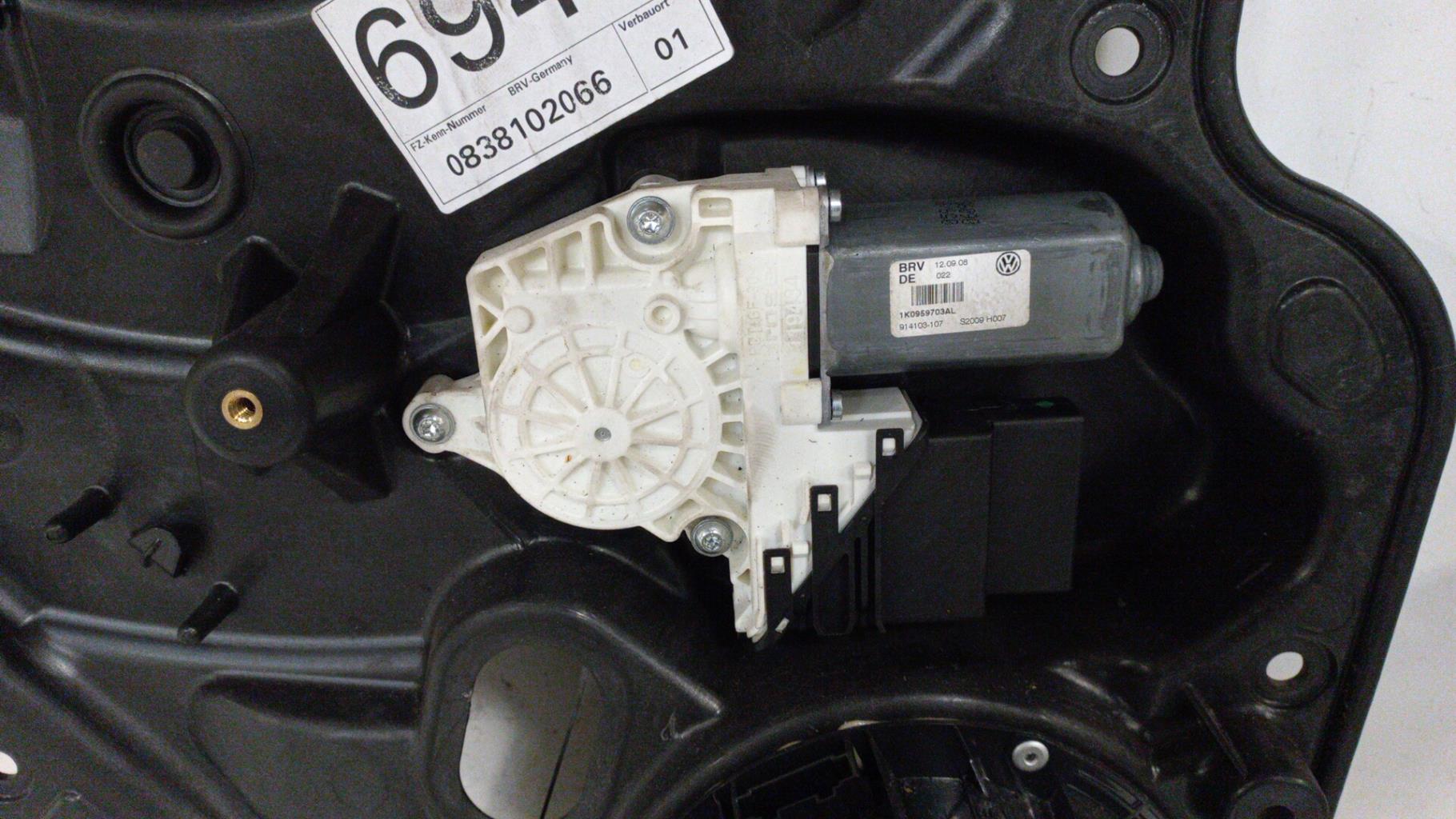 Alzacristalli elettrico posteriore sinistro VOLKSWAGEN GOLF 6 Diésel - 1