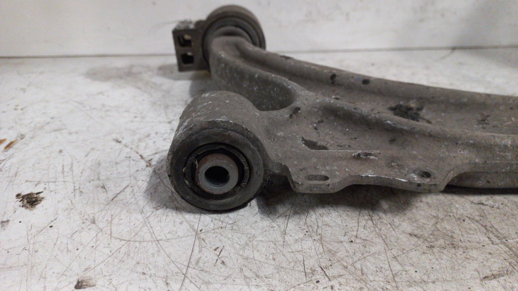 Triangle avant gauche CHEVROLET CRUZE PHASE 1 Essence - 1