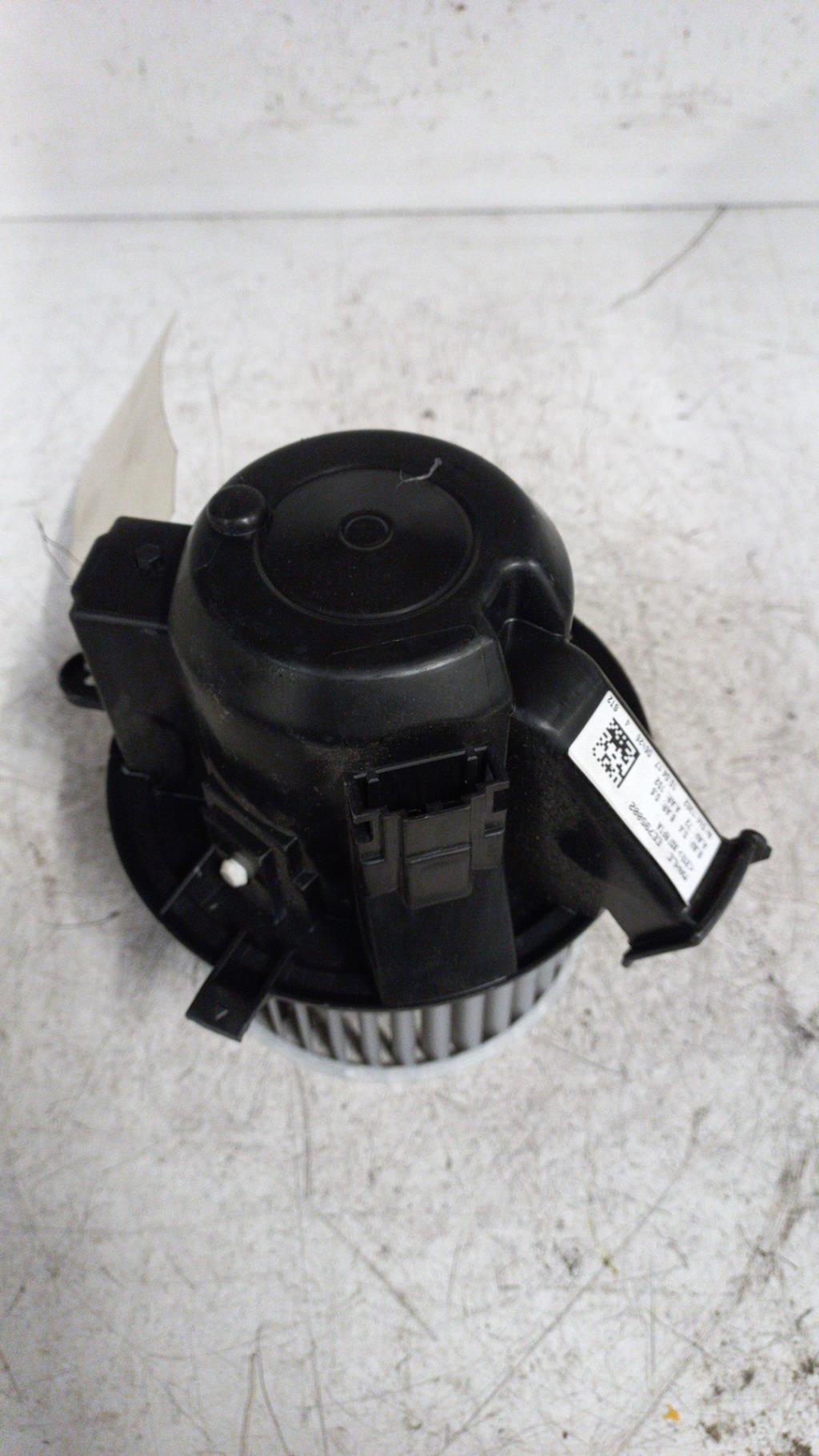 Ventilateur chauffage RENAULT TWINGO 3 PHASE 1 Essence - 1