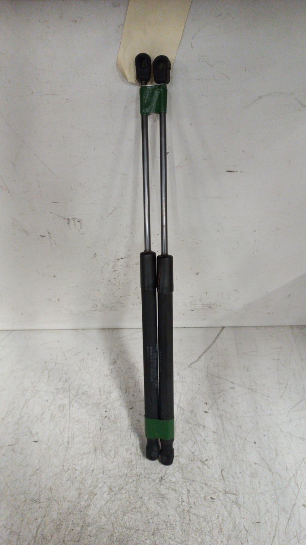 Verin de coffre RENAULT MEGANE 3 PHASE 2 BREAK Diesel - 1