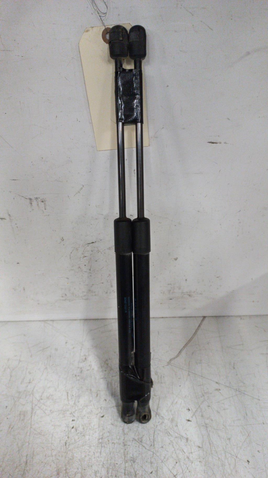 Verin de coffre RENAULT MEGANE 3 PHASE 3 Diesel - 1