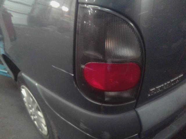 Fanale posteriore principale sinistro (luci) RENAULT ESPACE 3 Diésel - 1