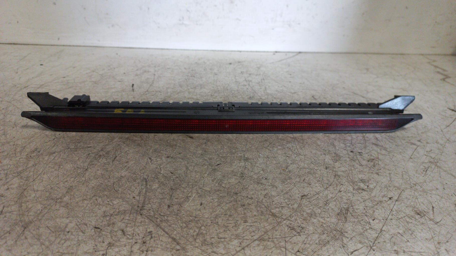 Luce stop centrale VOLKSWAGEN GOLF 4 Diésel - 1