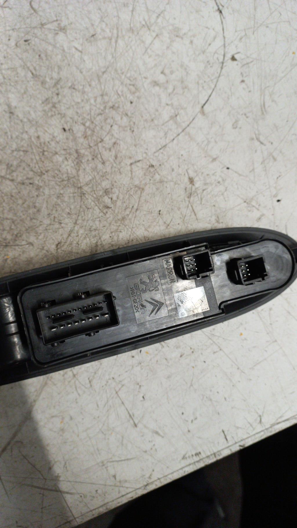 Interruttore lavacristalli anteriore sinistro CITROEN C4 2 PHASE 1 Gasolina - 1