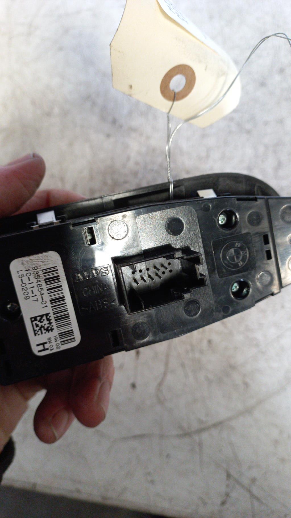 Interruttore lavacristalli anteriore sinistro MINI MINI 3 F56 PHASE 1 Gasolina - 1