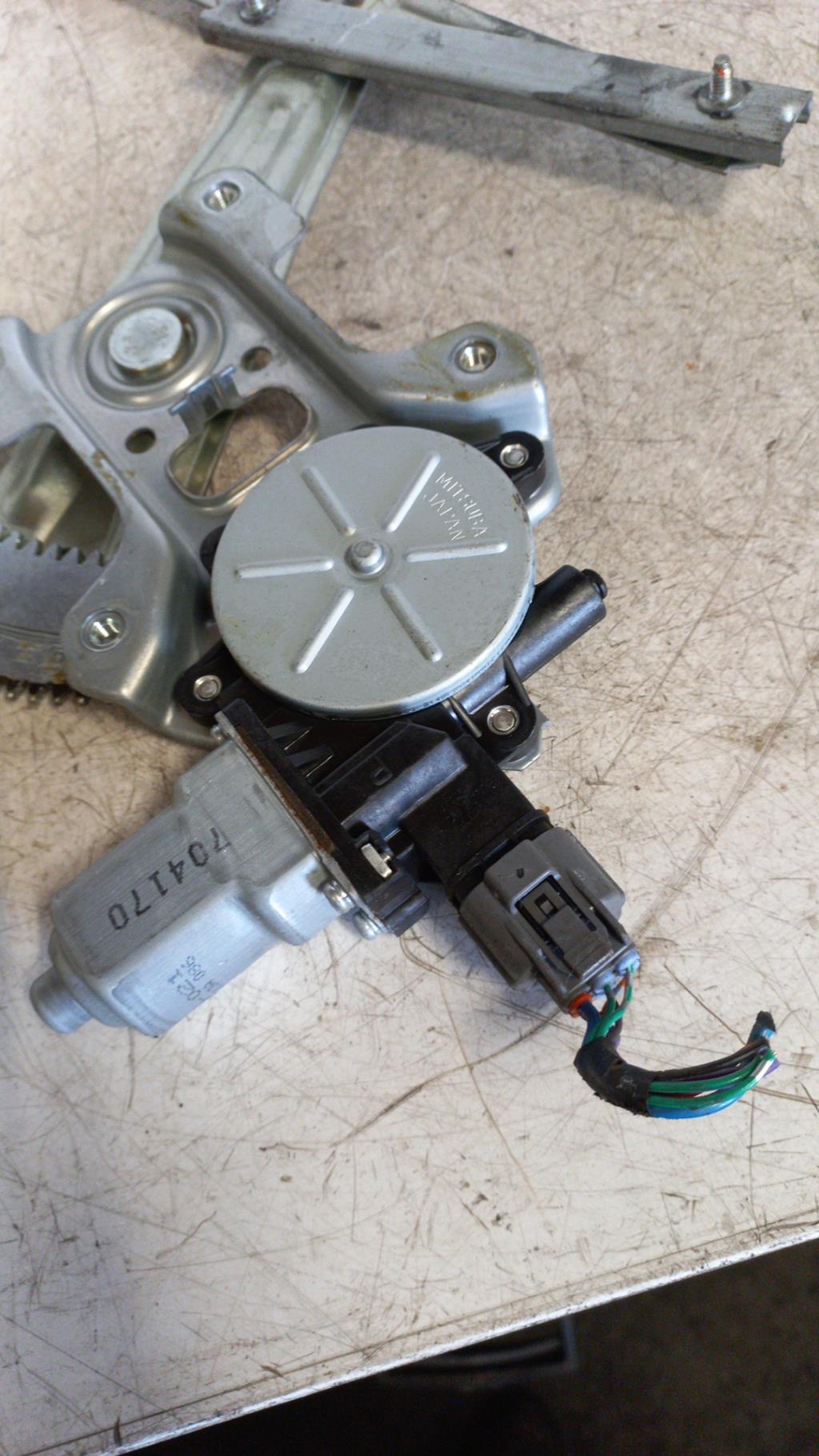 Alzacristalli elettrico anteriore destro PEUGEOT 4007 Diésel - 1