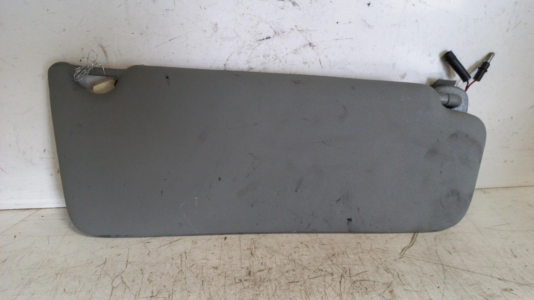Pare soleil gauche RENAULT CLIO 2 PHASE 2 Essence - 1