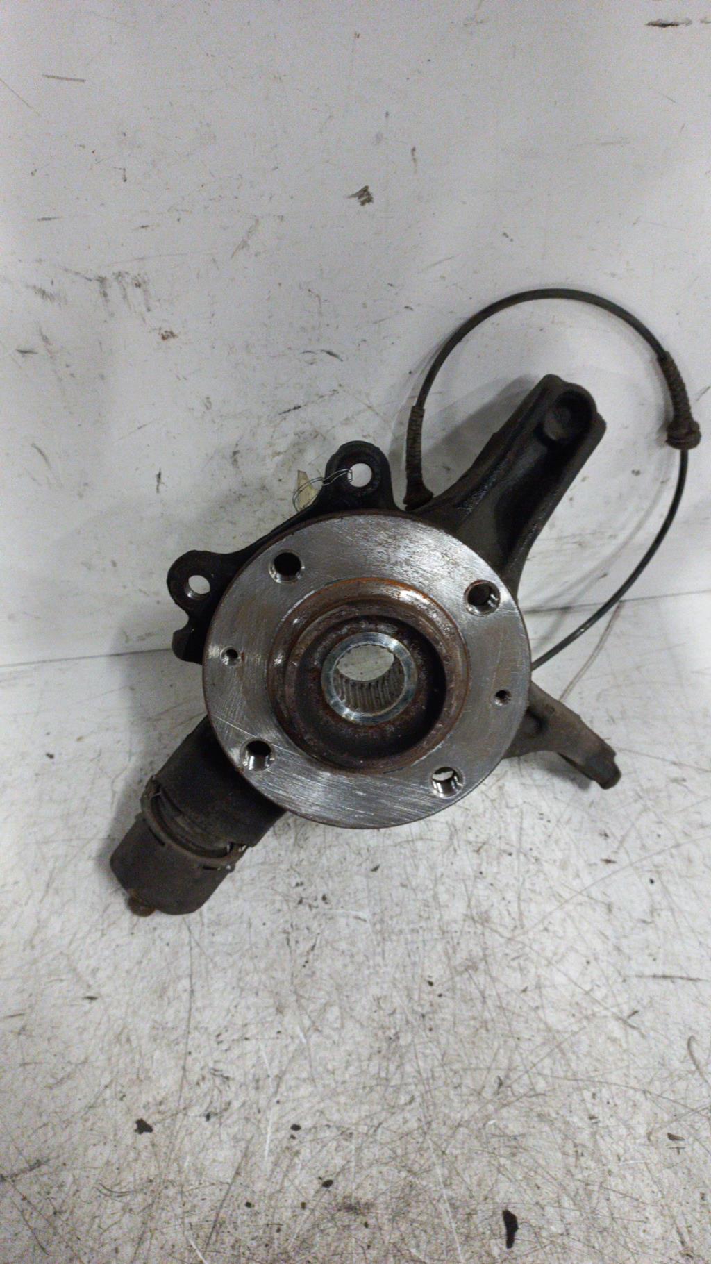 Fuso a snodo anteriore sinistro CITROEN C4 2 PHASE 1 Gasolina - 1