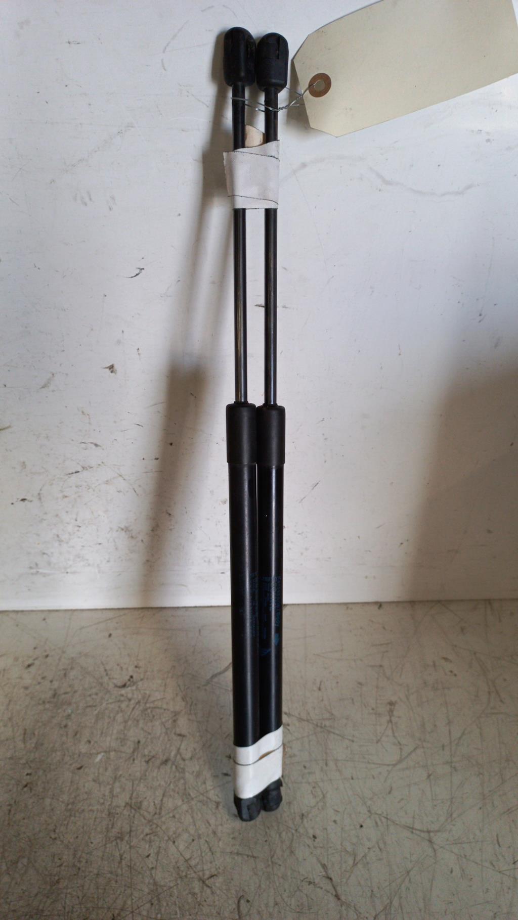 Verin de coffre MINI MINI 3 F56 PHASE 1 Essence - 1