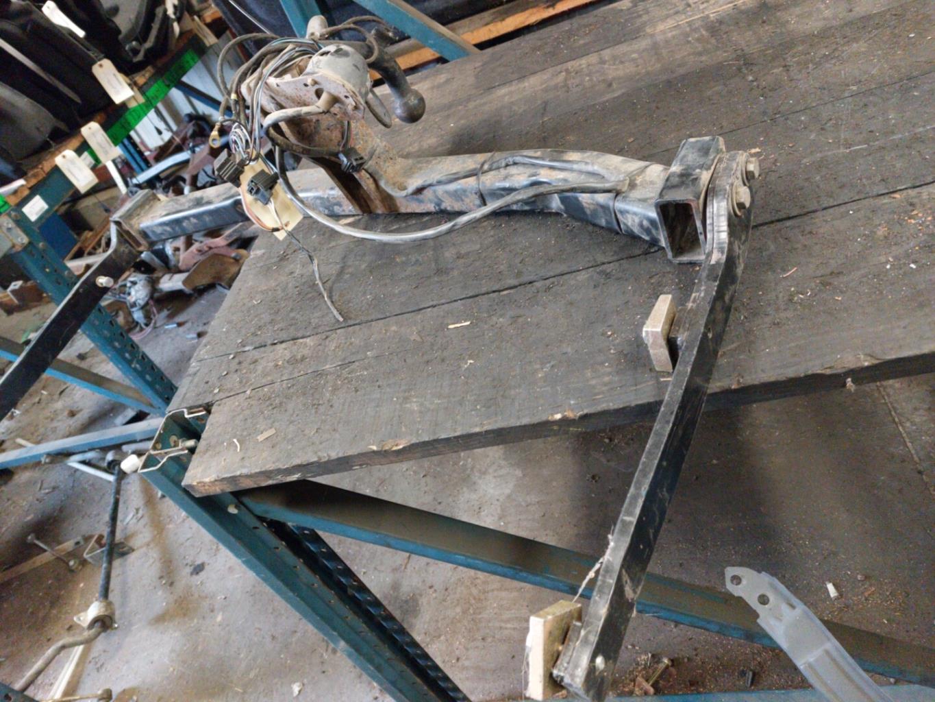 Attelage (boule de remorquage) RENAULT SCENIC 2 PHASE 1 Diesel - 1