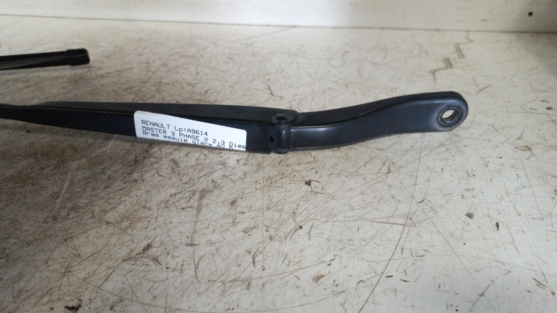 Braccio tergicristallo anteriore destro RENAULT MASTER 3 PHASE 2 Diésel - 1