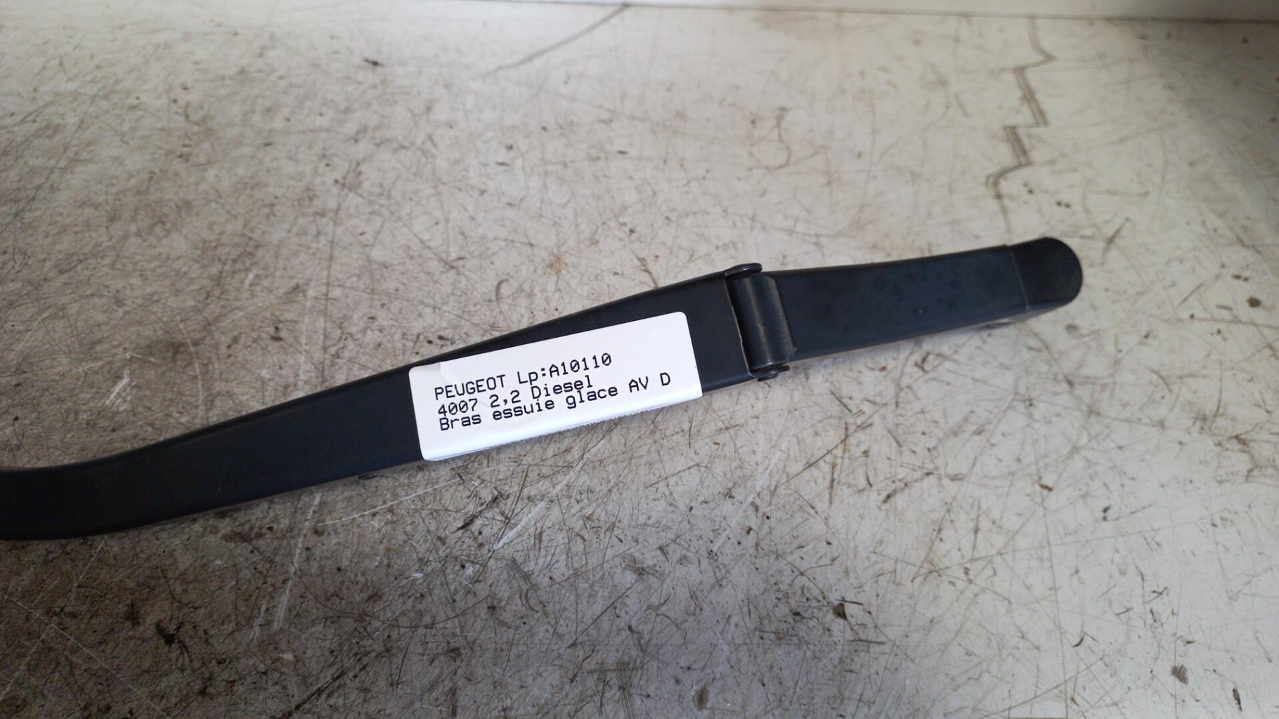 Braccio tergicristallo anteriore destro PEUGEOT 4007 Diésel - 1
