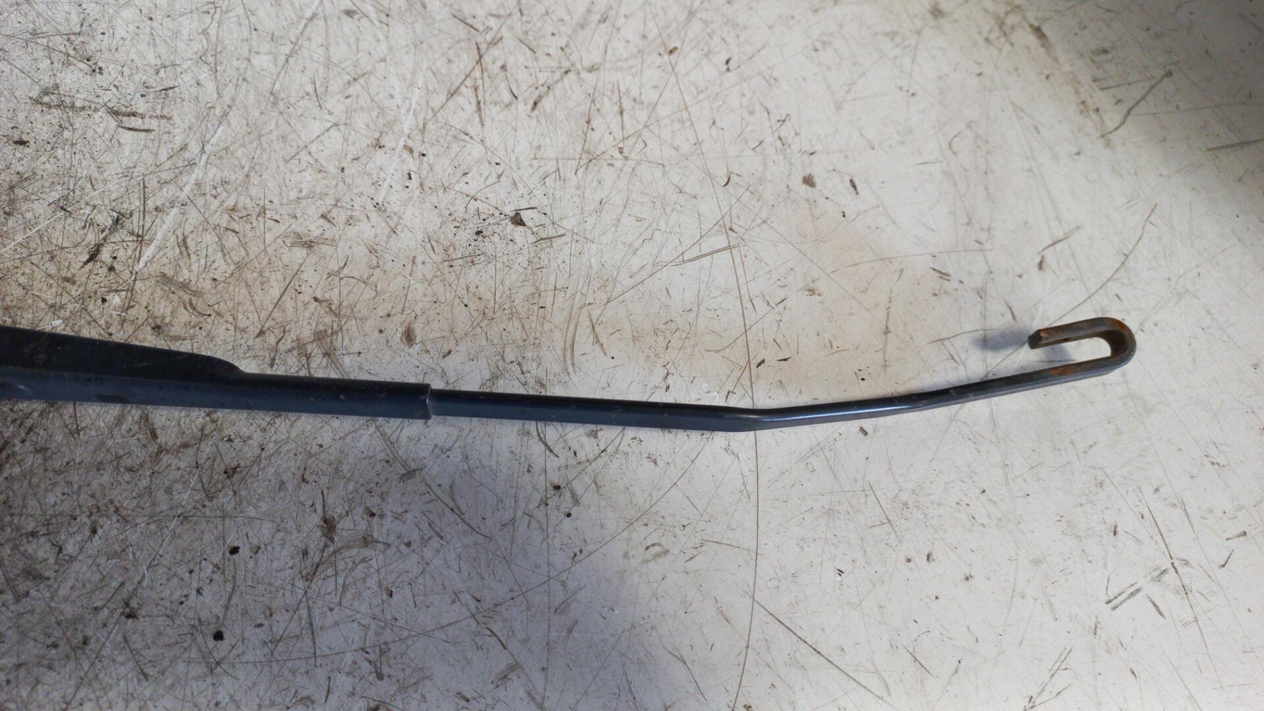 Braccio tergicristallo anteriore sinistro PEUGEOT 4007 Diésel - 1