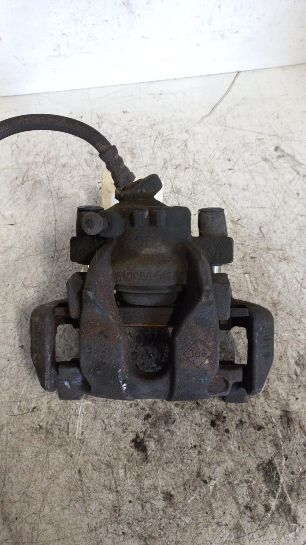 Etrier avant droit (freinage) RENAULT CLIO 4 PHASE 1 Diesel - 1