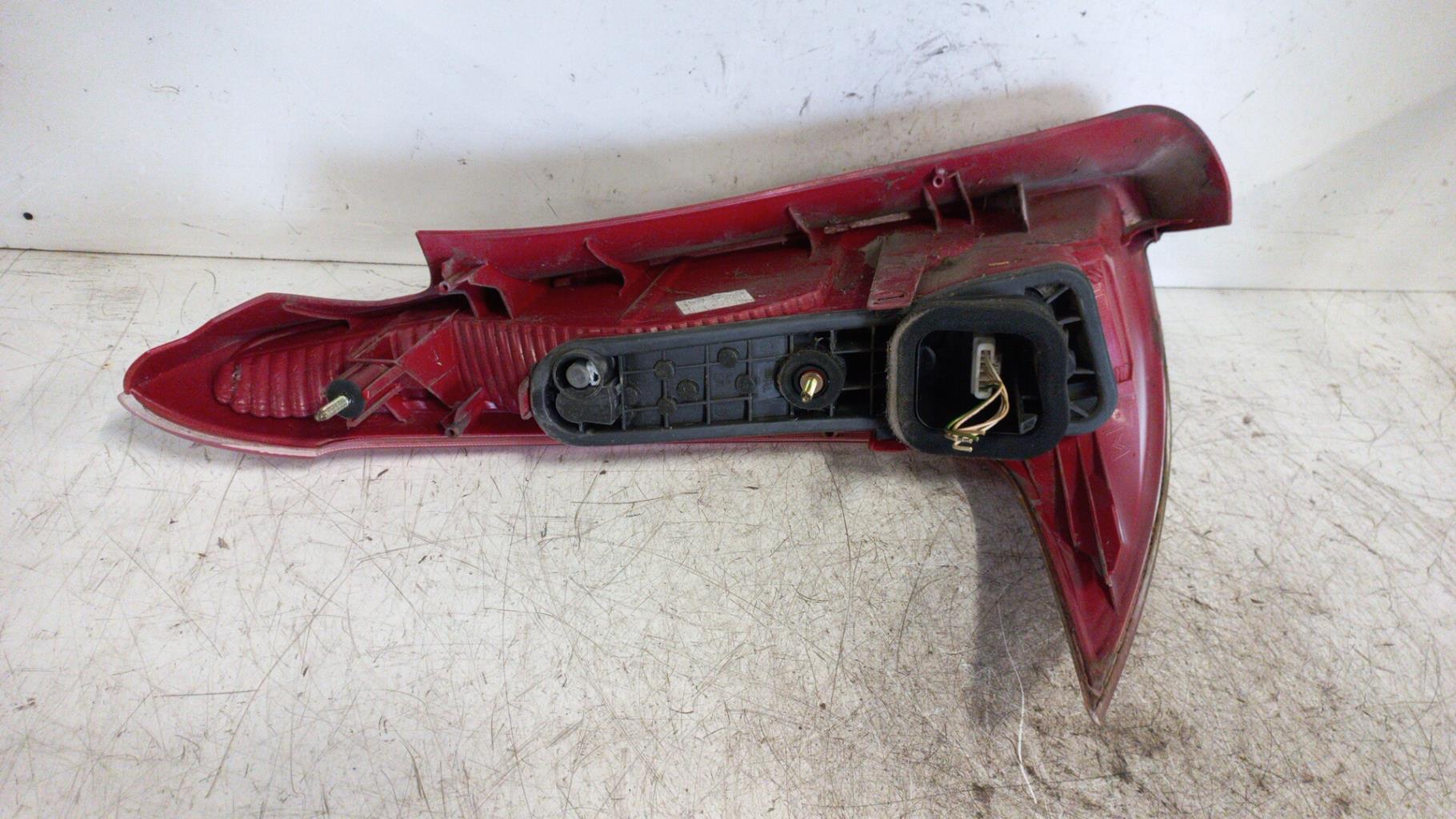 Fanale posteriore principale destro (luci) PEUGEOT 206 PHASE 2 BREAK Gasolina - 1