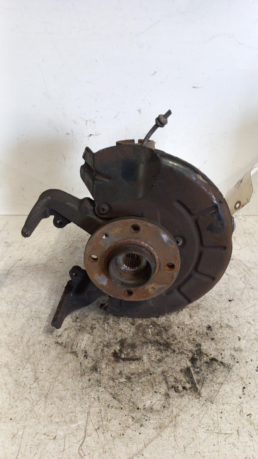 Fuso a snodo anteriore sinistro VOLKSWAGEN UP PHASE 1 Gasolina - 1
