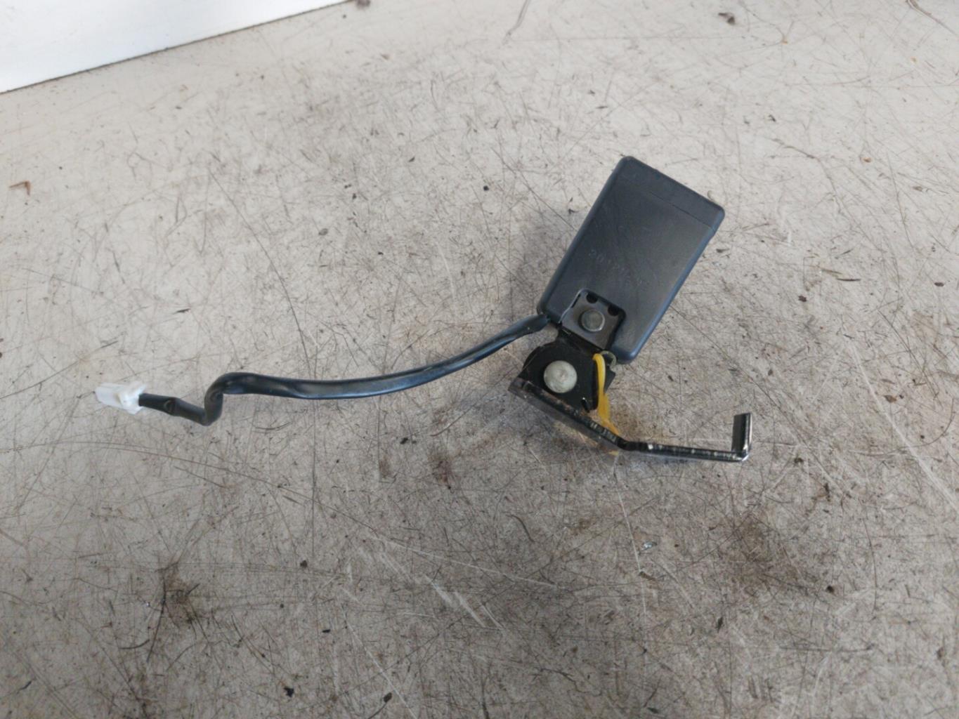 Aggancio cintura sicurezza posteriore sinistro KIA RIO 3 PHASE 1 Diésel - 1