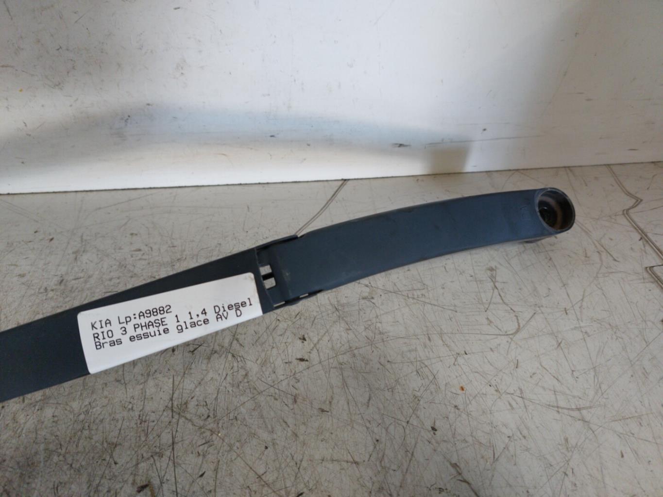 Braccio tergicristallo anteriore destro KIA RIO 3 PHASE 1 Diésel - 1