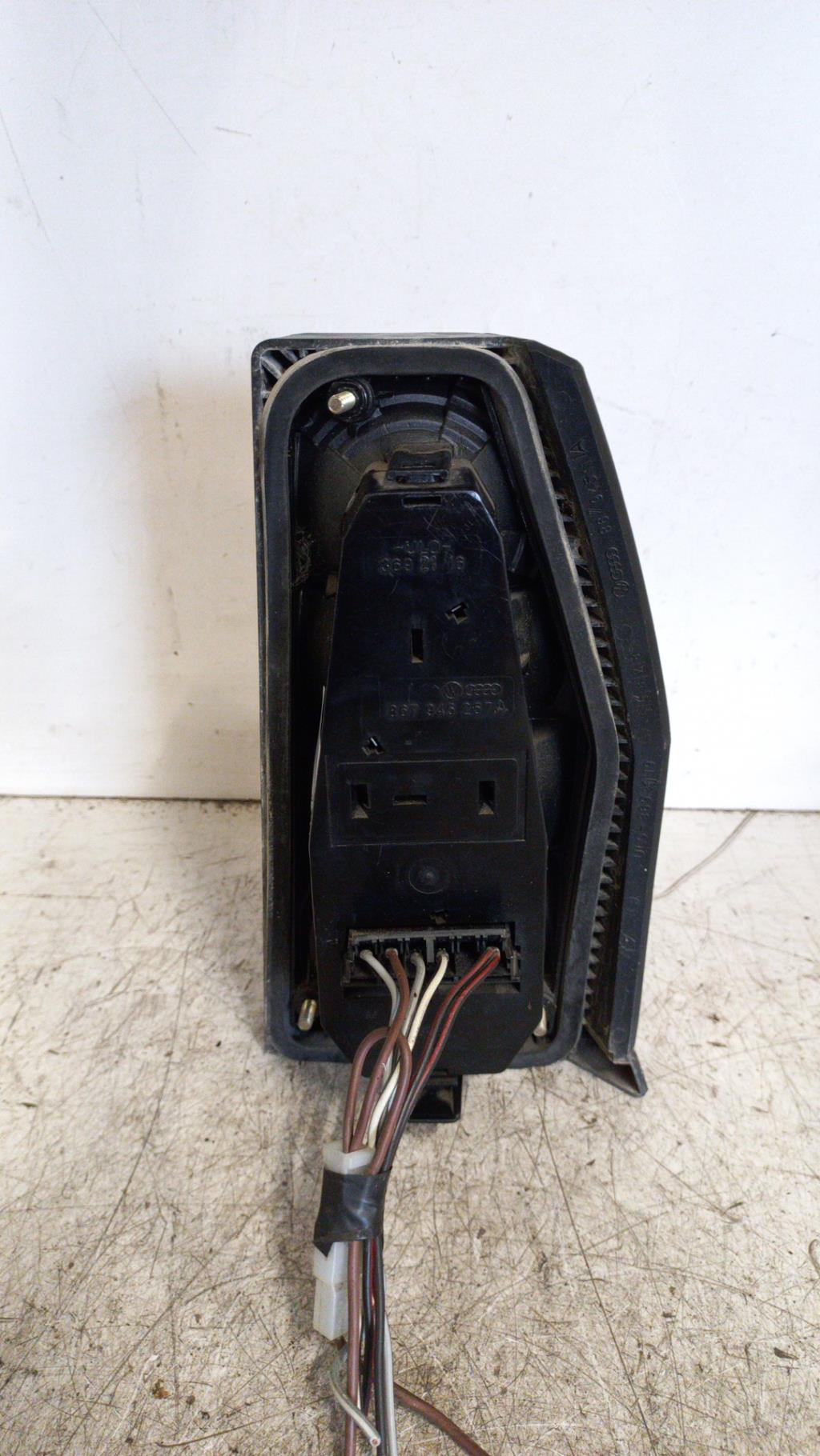Fanale posteriore principale sinistro (luci) VOLKSWAGEN POLO 2 PHASE 1 Gasolina - 1