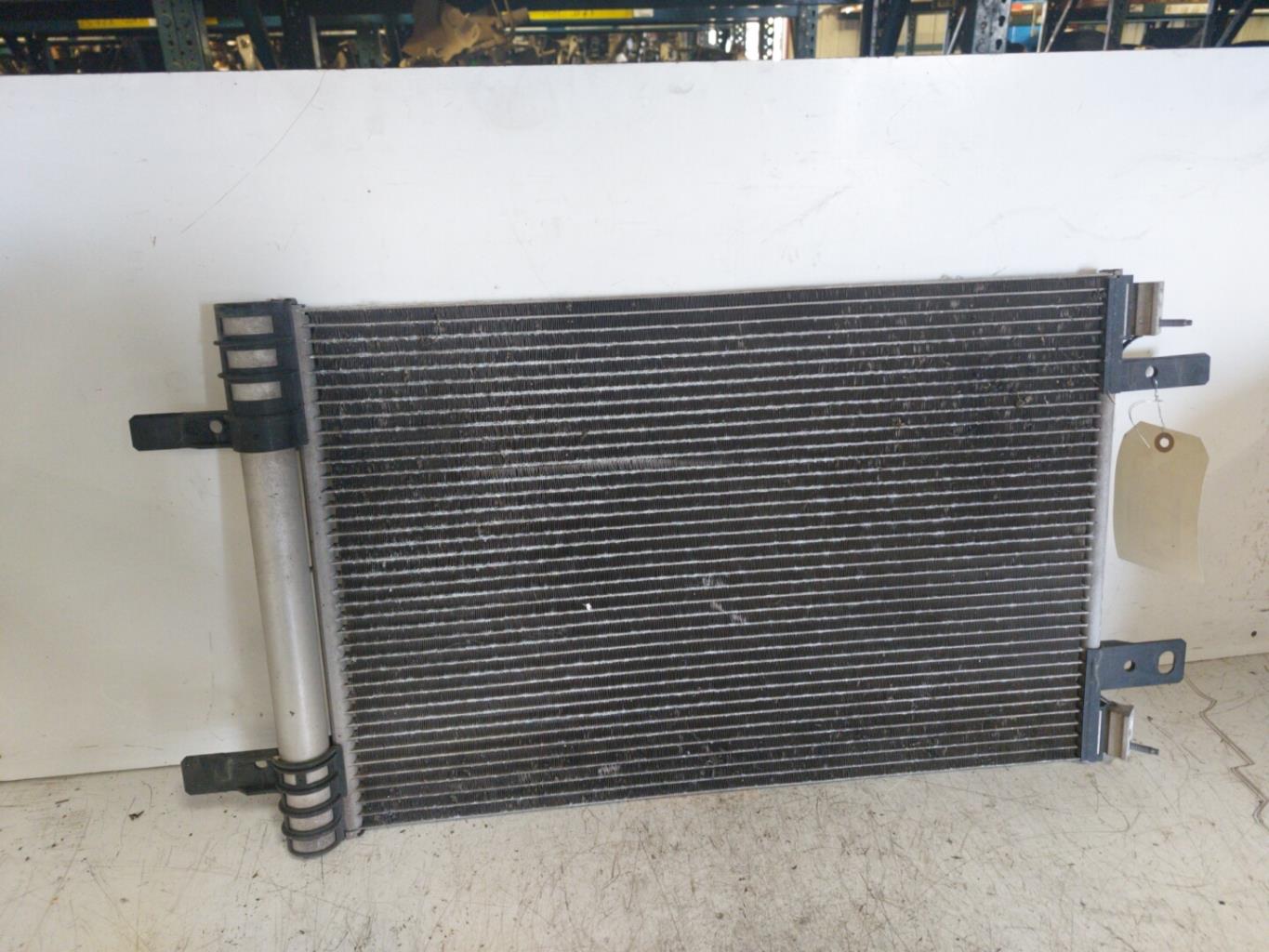 Radiatore acqua PEUGEOT 3008 2 PHASE 1 Diésel - 1
